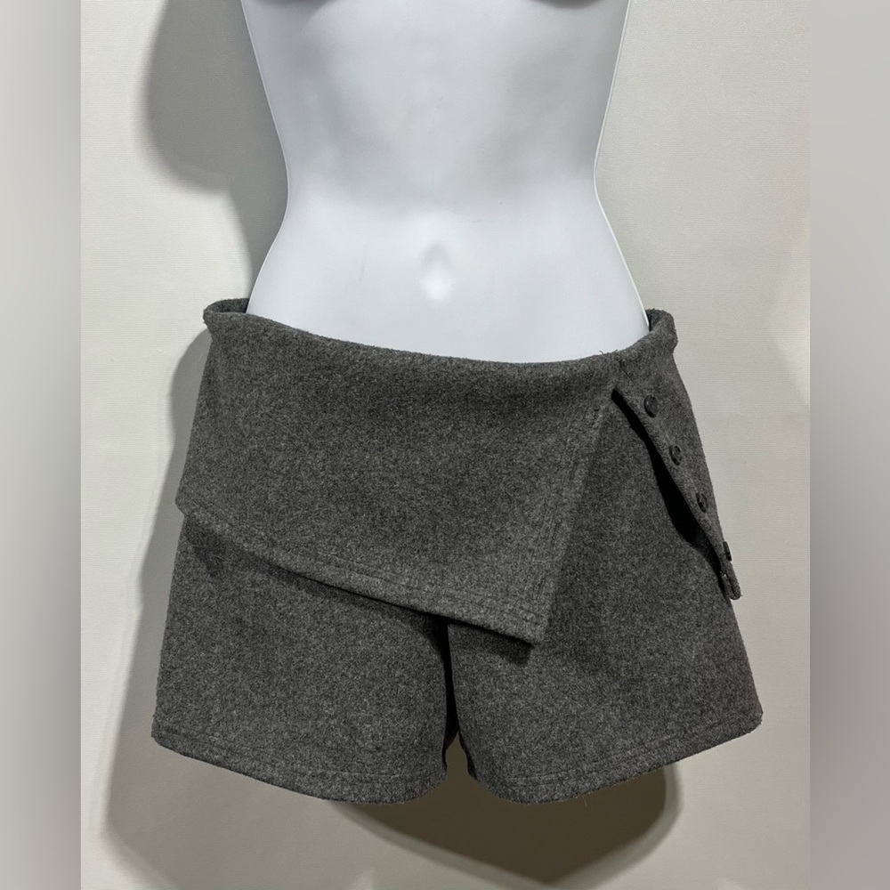 Rooof Charcoal Grey Wool Blend Shorts Women’s Size‎ Small